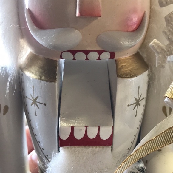 Nutcracker Snowflake Holiday Decor - Picture 12 of 13